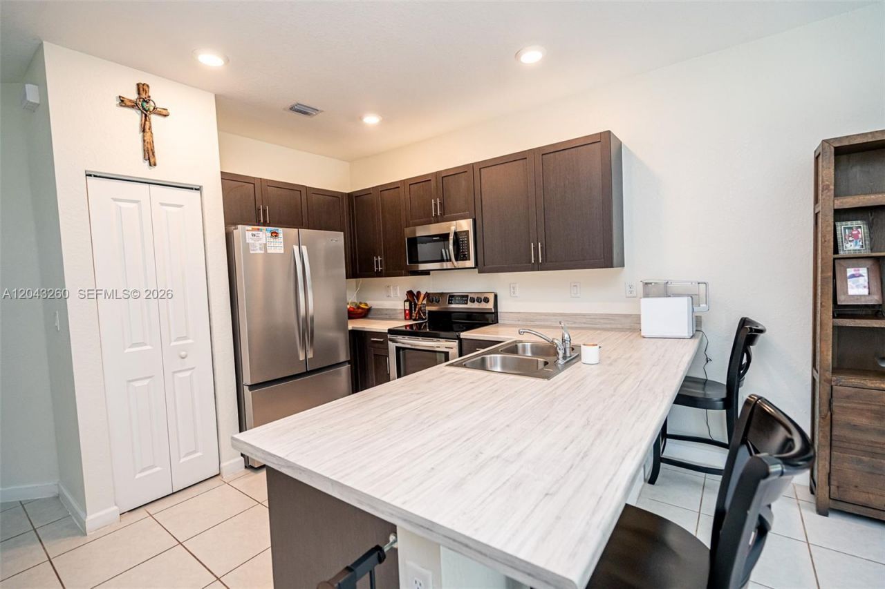 2670 SE 12th St , Homestead, FL 33035 Photo