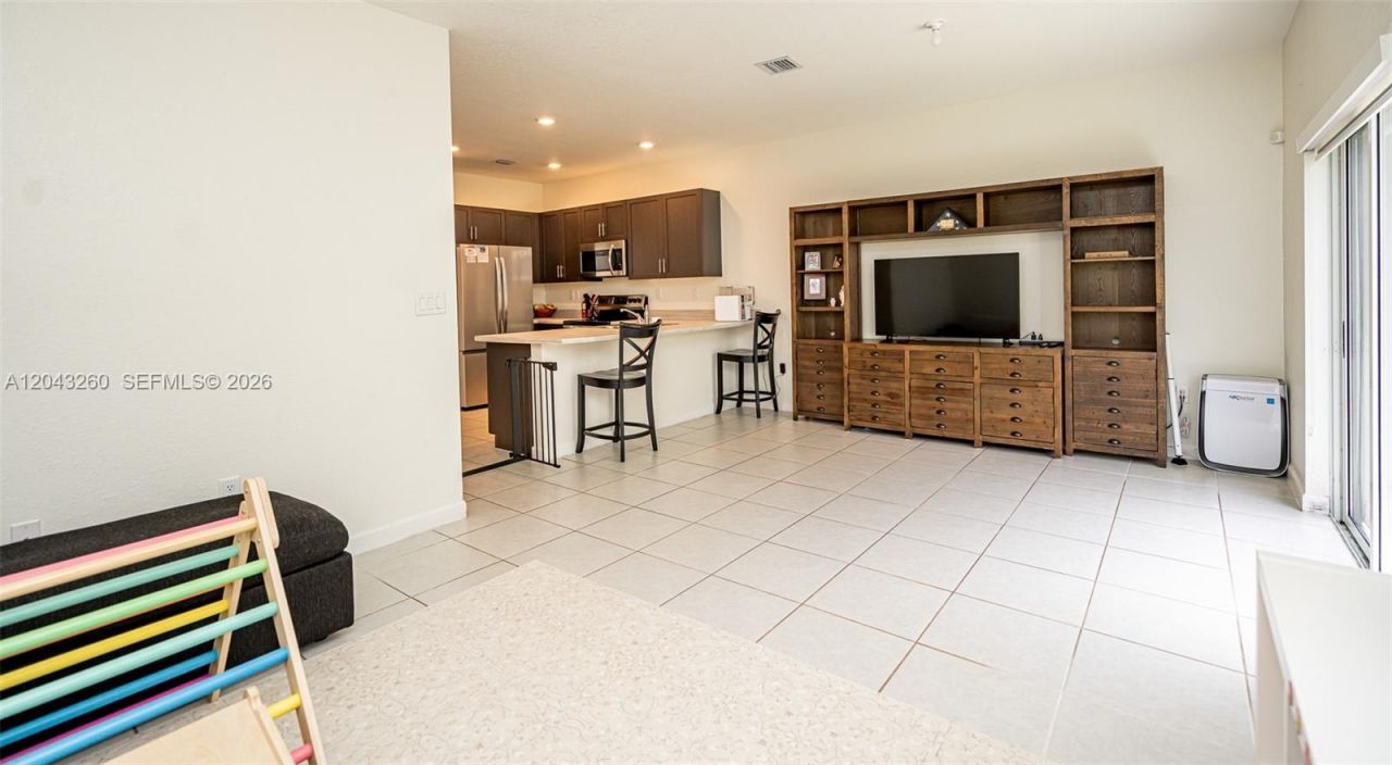 2670 SE 12th St , Homestead, FL 33035 Photo