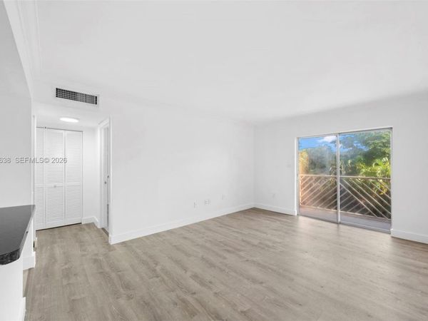 4335 NW South Tamiami Canal Dr, Unit 209, Miami, FL 33126