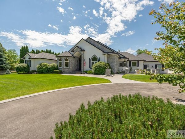 4020 Canterbury Way, IDAHO FALLS, ID 83404