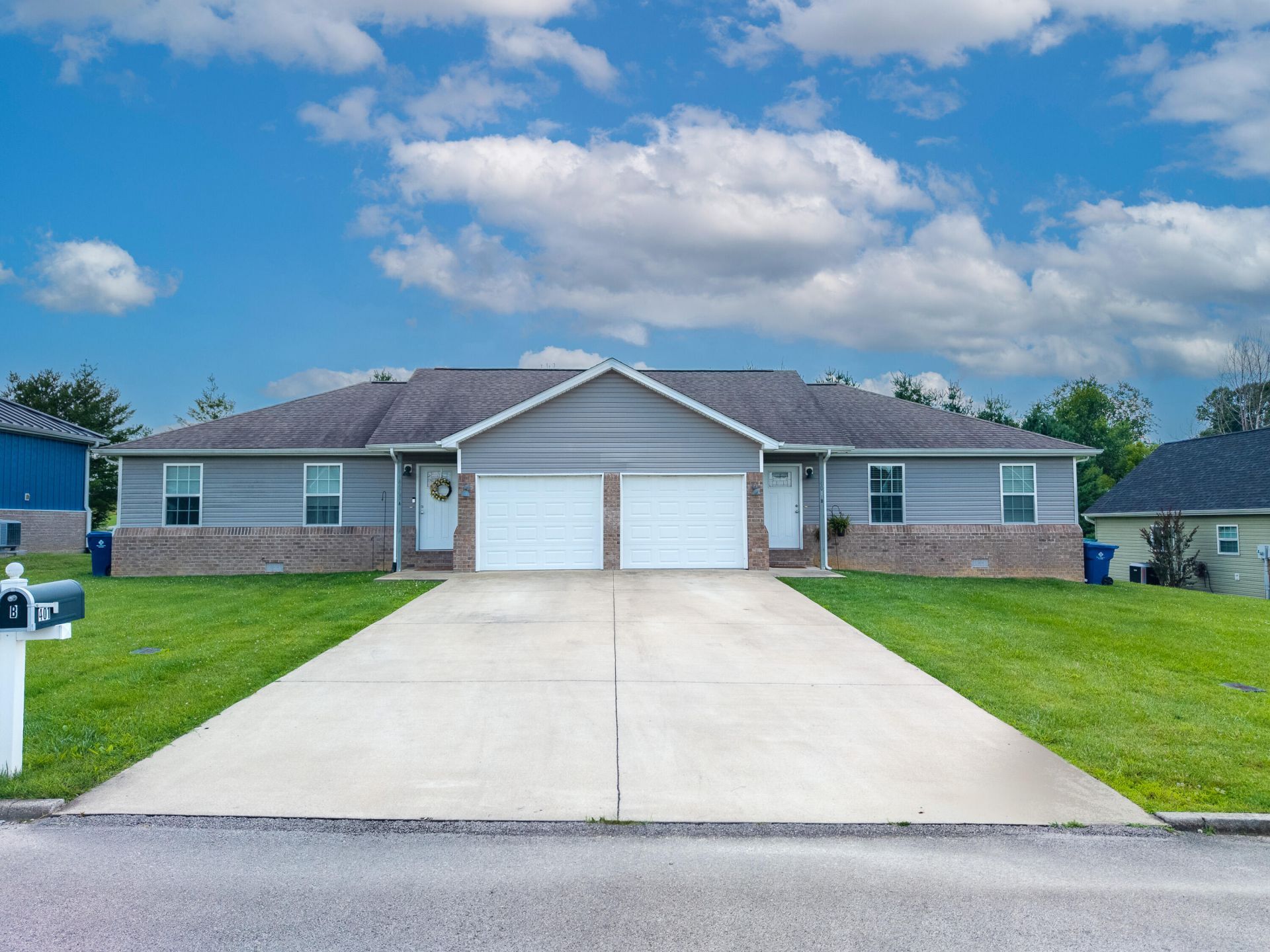 401 Johnny Drive, Science Hill, KY 42553 Main Photo