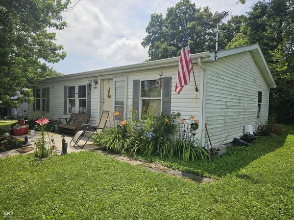 7903 Church , Coatesville, IN 46121