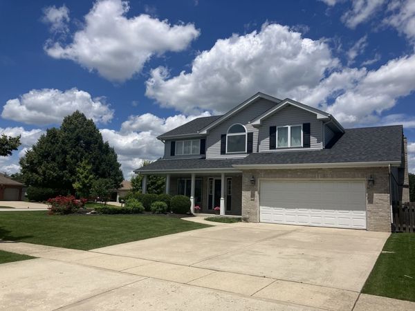 1061 Coyote Trail, New Lenox, IL 60451