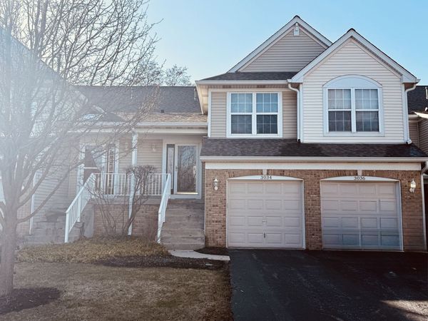 3034 Autumn Lake Drive , Aurora, IL 60504