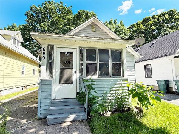 690 Seward Street, Rochester, NY 14611