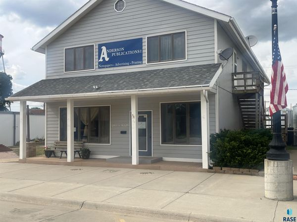 210 W main St, Canistota, SD 57012