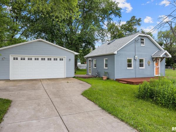 125 22ND Street, East Peoria, IL 61611
