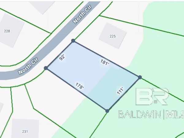 227 North Circle, Fairhope, AL 36532