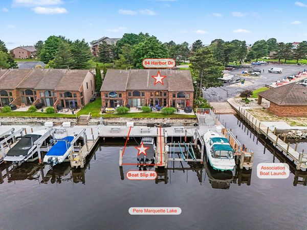 84 Harbor Drive, Ludington, MI 49431