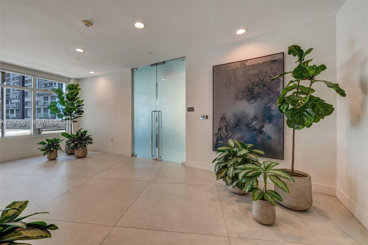 1250 S Miami Ave , Unit 1713, Miami, FL 33130 Photo