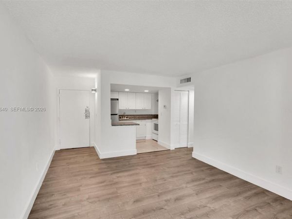 4335 NW South Tamiami Canal Dr , Unit 201, Miami, FL 33126