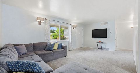 2 E O Street, Sparks, NV 89431 Photo