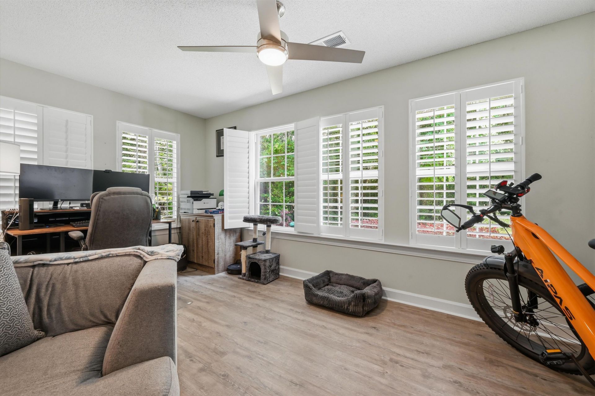 4392 Daphne Ln.  Photo 6