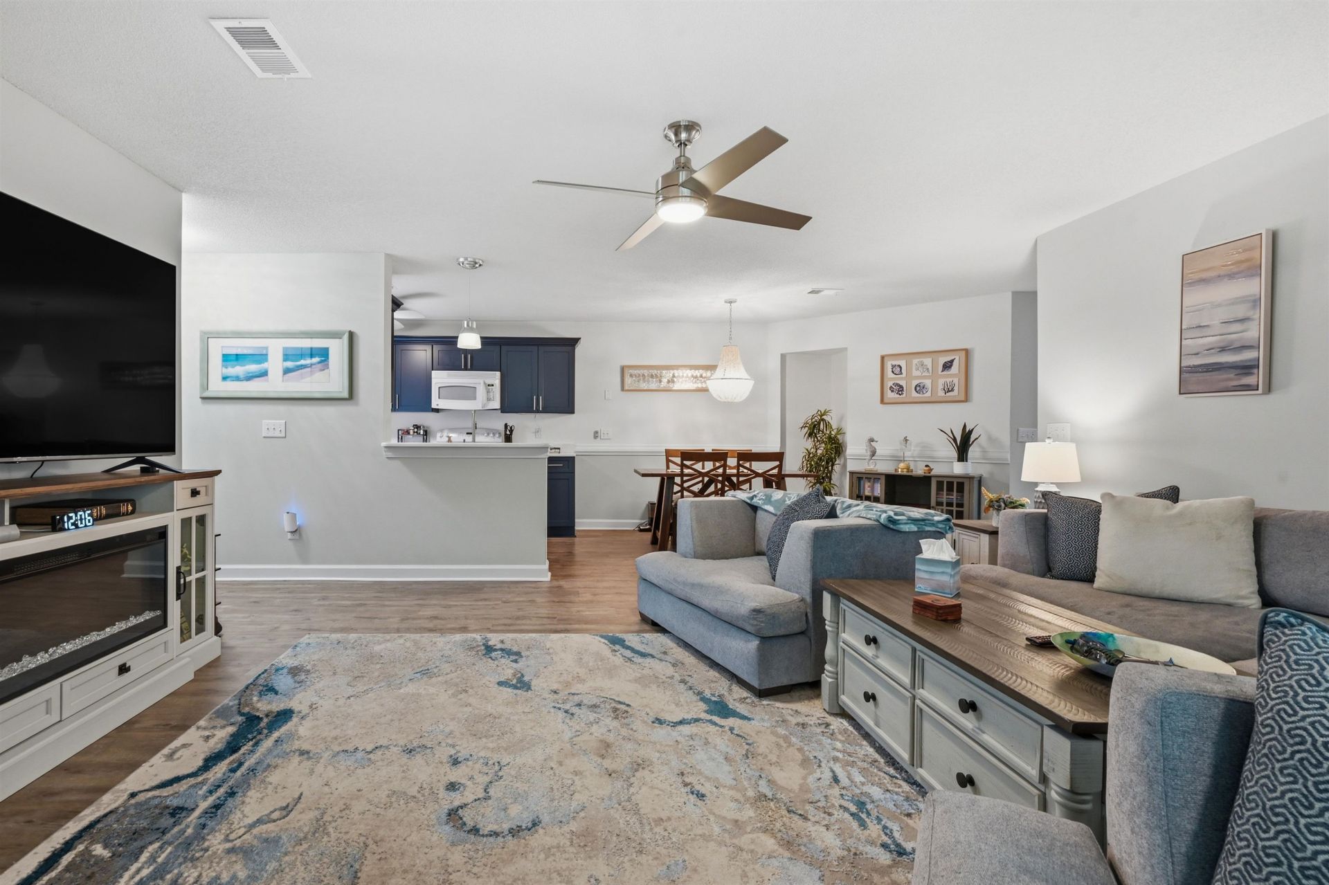 4392 Daphne Ln.  Photo 8
