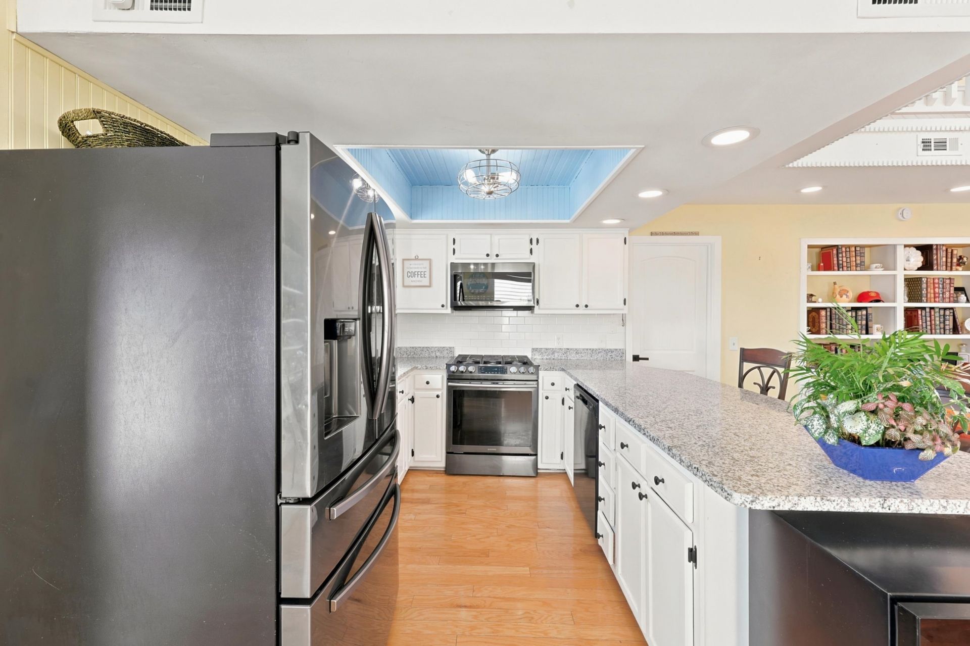318 56th Ave. N Photo 10