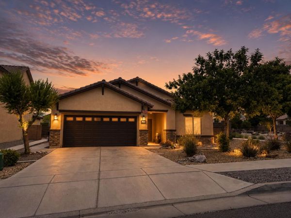 9535 Iron Rock Drive NW, Albuquerque, NM 87114