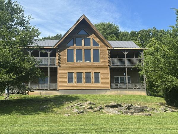 16 Eckert Ln , Pleasant Shade, TN 37145