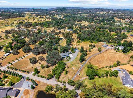 13197 Lake Valley Dr, Auburn, CA 95602 Photo