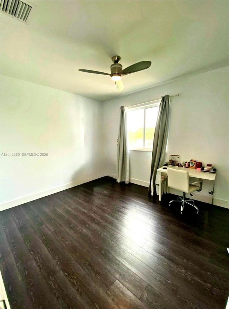 2732 SW 26th St , Unit 2732, Miami, FL 33133 Photo