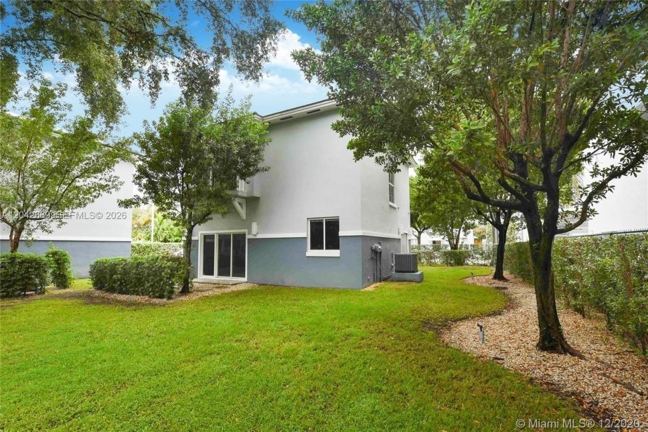 2732 SW 26 St, Unit 2732, Miami, FL 33133 Photo
