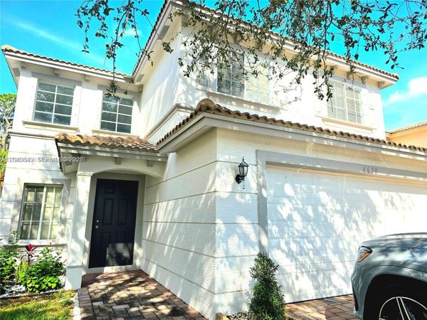 4670 SE Graham Dr , Stuart, FL 34997