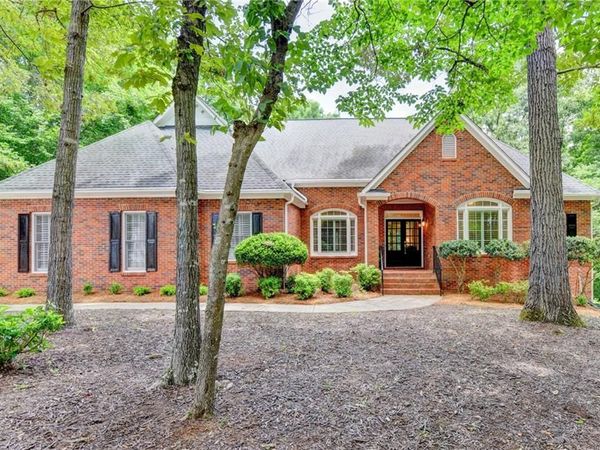 3515 Woodbury Creek Drive , Cumming, GA 30041