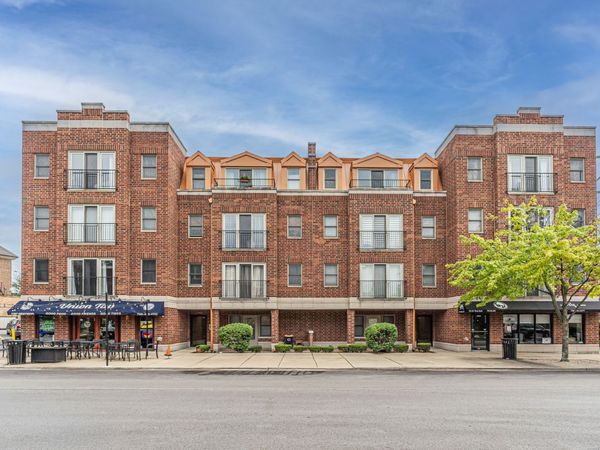 7707 Westwood Drive , Unit 1B, Elmwood Park, IL 60707