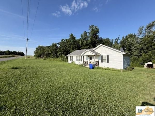 1950 Fountain Run Road , Gamaliel, KY 42140