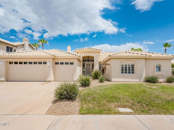 8978 E Wood Drive, Scottsdale, AZ 85260