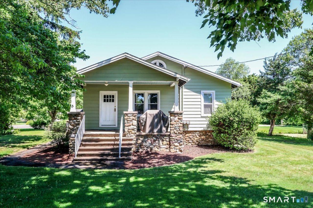161 Derby, Orange, CT 06477 Main Photo