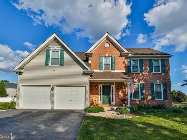 4826 SOMERSET LANE , MACUNGIE, PA 18062