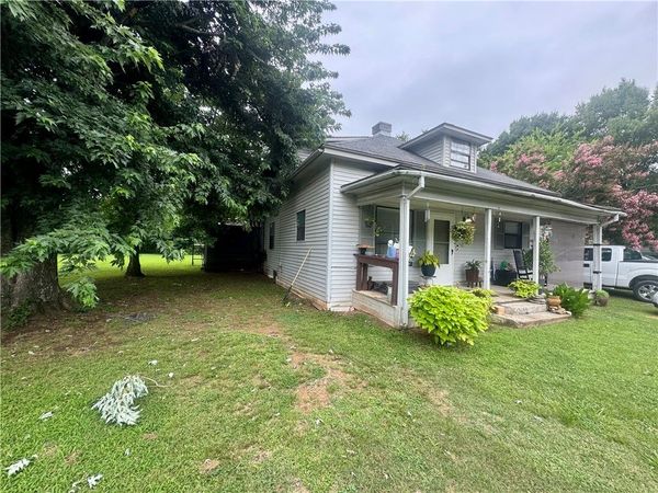 820 S Hartford Avenue , Russellville, AR 72801