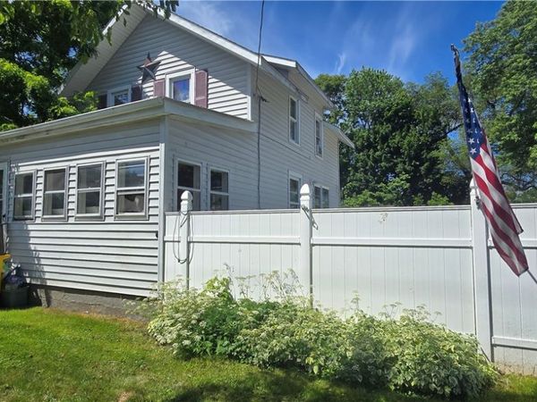 900 Erie Street , Elmira, NY 14904