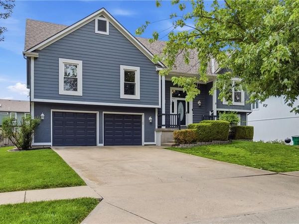 282 W Westhoff Place, Gardner, KS 66030