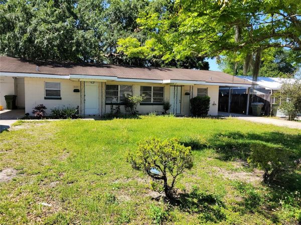 2103 JOBBINS DRIVE , LEESBURG, FL 34748