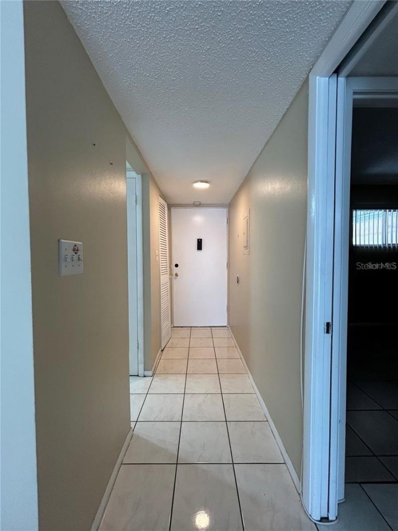 2763 Woodgate Lane , Unit 211, Sarasota, FL 34231 Photo