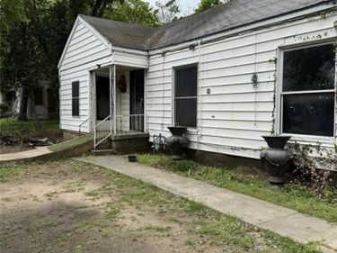 3303 Pleasant Drive, Dallas, TX 75227