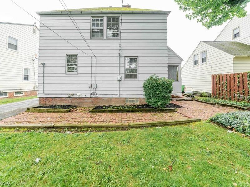 24501 Yosemite Drive, Euclid, OH 44117 Photo 23