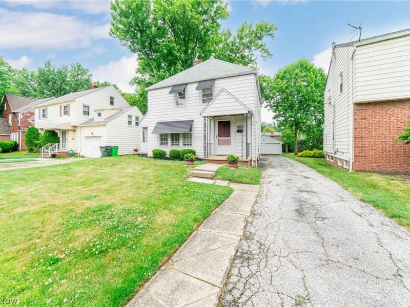 24501 Yosemite Drive, Euclid, OH 44117 Photo 3