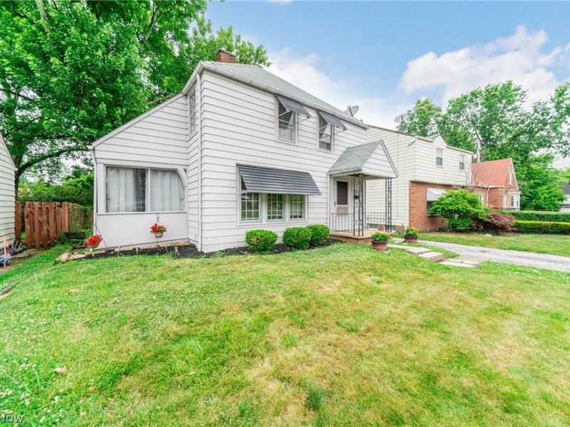 24501 Yosemite Drive, Euclid, OH 44117 Photo 5