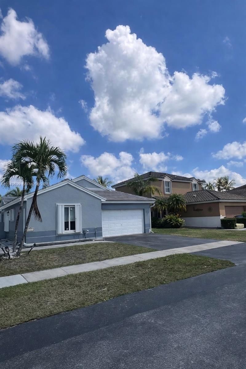 19227 NW 22nd St , Pembroke Pines, FL 33029 Photo
