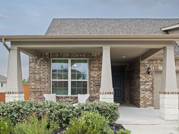 293 Barnhill LOOP, Dripping Springs, TX 78620