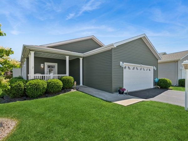 1441 Harvest Court , Grayslake, IL 60030