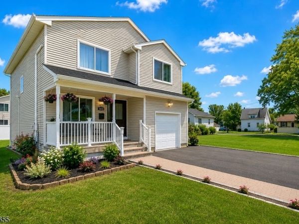 1635 Mabel St, Piscataway, NJ 08854