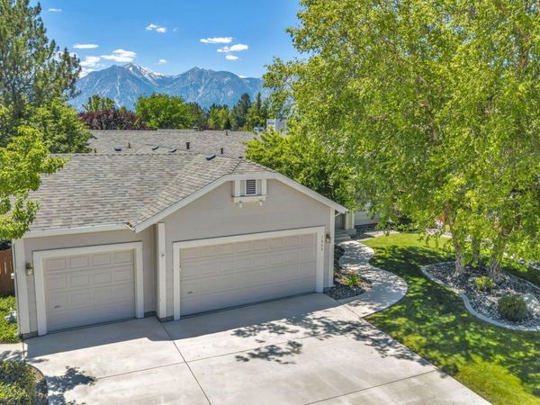 1800 Bougainvillea Drive, Minden, NV 89423