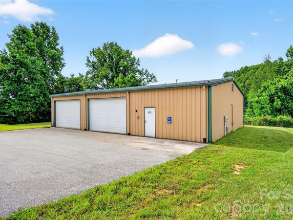 533 Catawba River Road , Old Fort, NC 28762