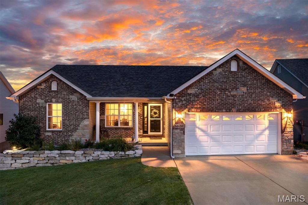 6620 Buckingham Palace Drive, Imperial, MO 63052 Main Photo