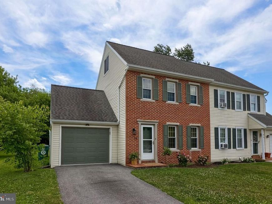 14 Hemlock Lane, Strasburg, PA 17579 Main Photo