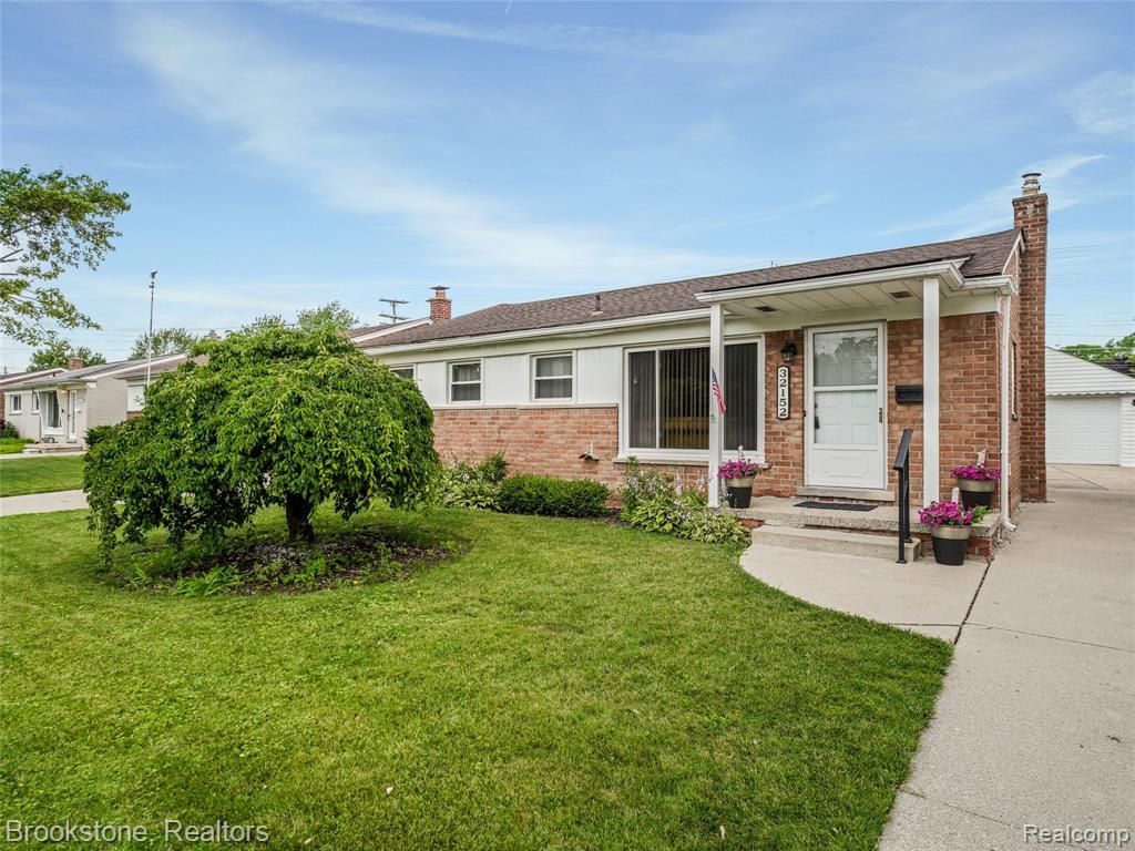 32152 Anita Drive, Westland, MI 48185 Main Photo