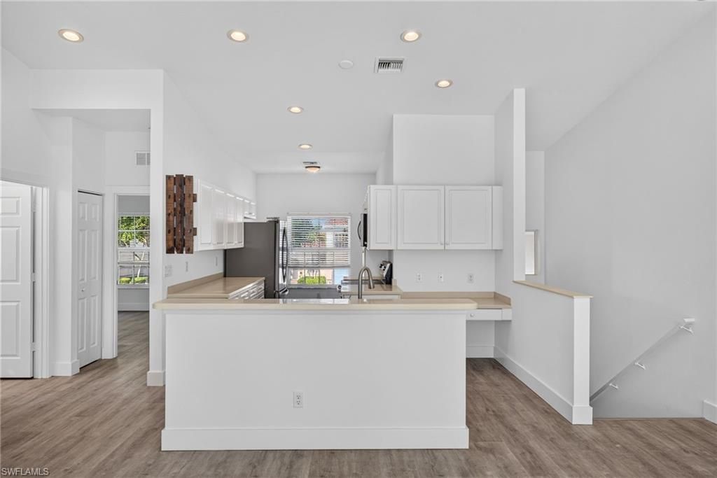 25058 Peacock Ln, Unit 202, Naples, FL 34114 Photo